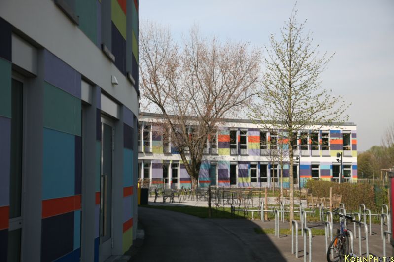 Bild 2007-04-06_Bonn_072.jpg wird geladen...