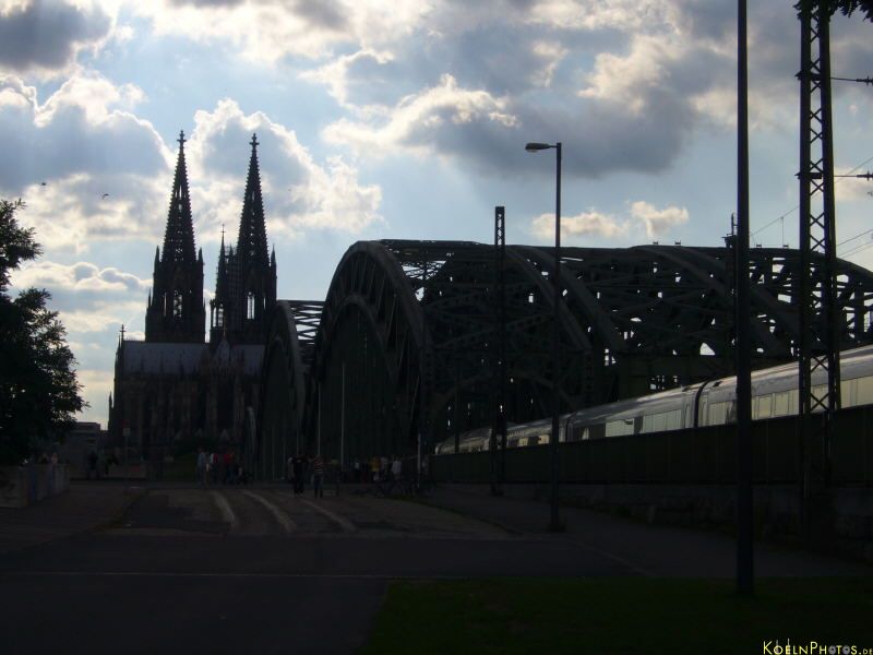 Bild 2006-08-13_Koeln_107.jpg wird geladen...